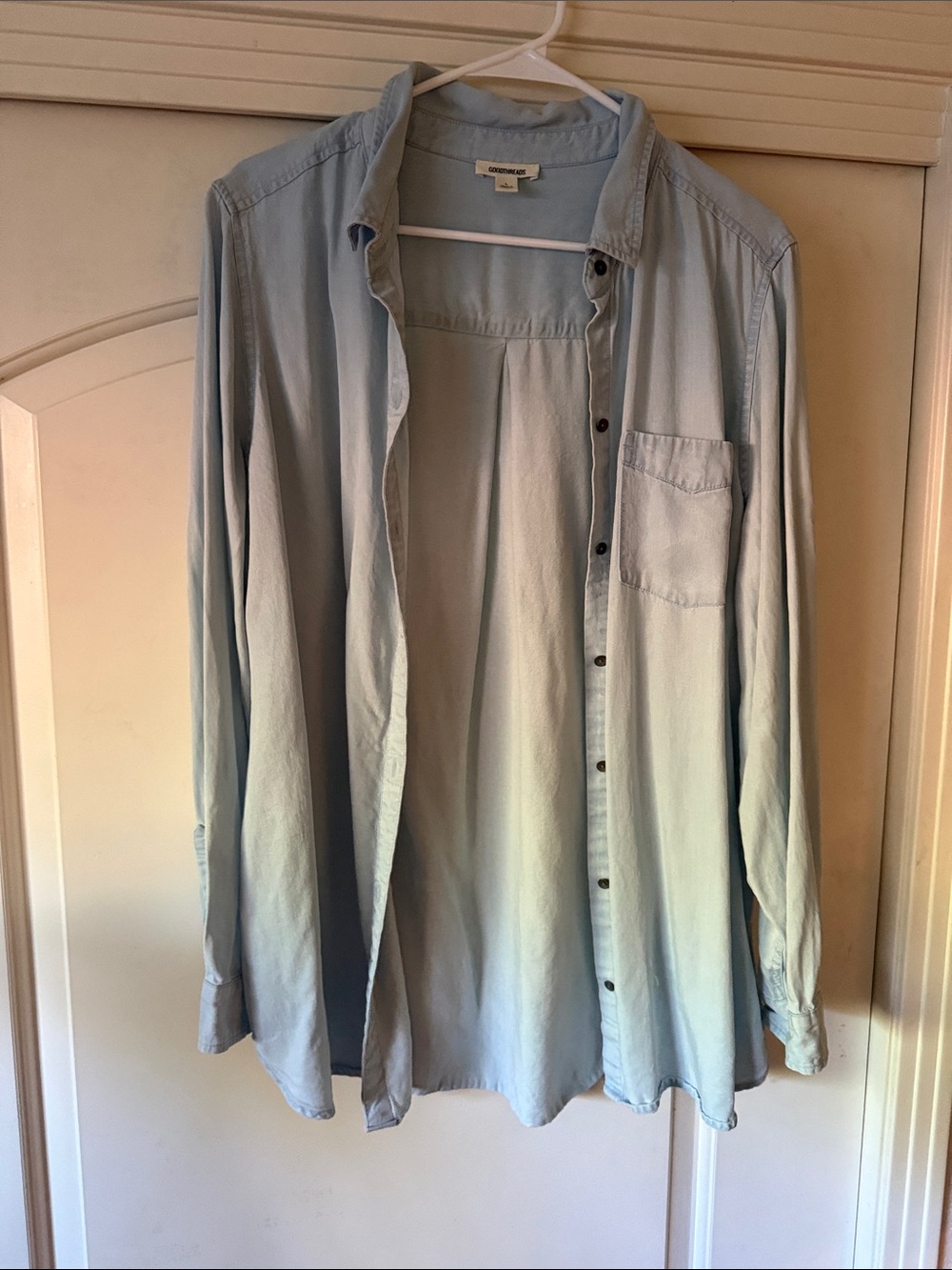 Women's Light Blue Button-Front Shirt Blouse